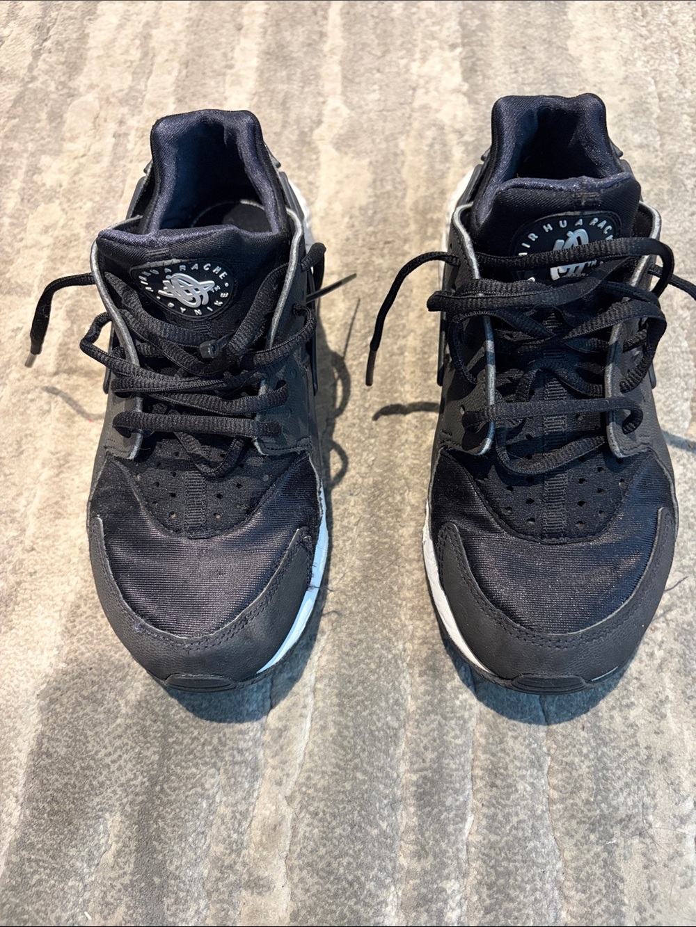 Nike Black Low-Top Sneakers with White Accents